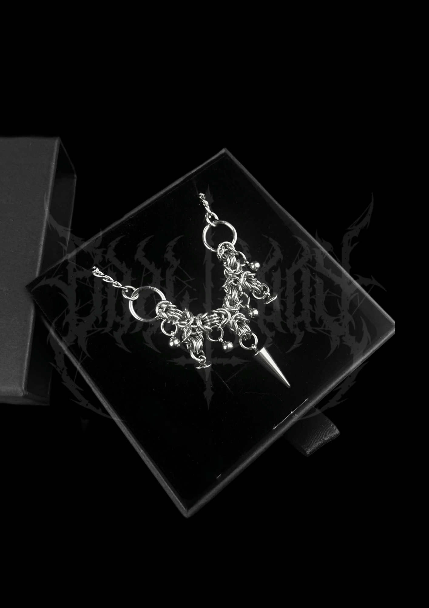 COLLIER 