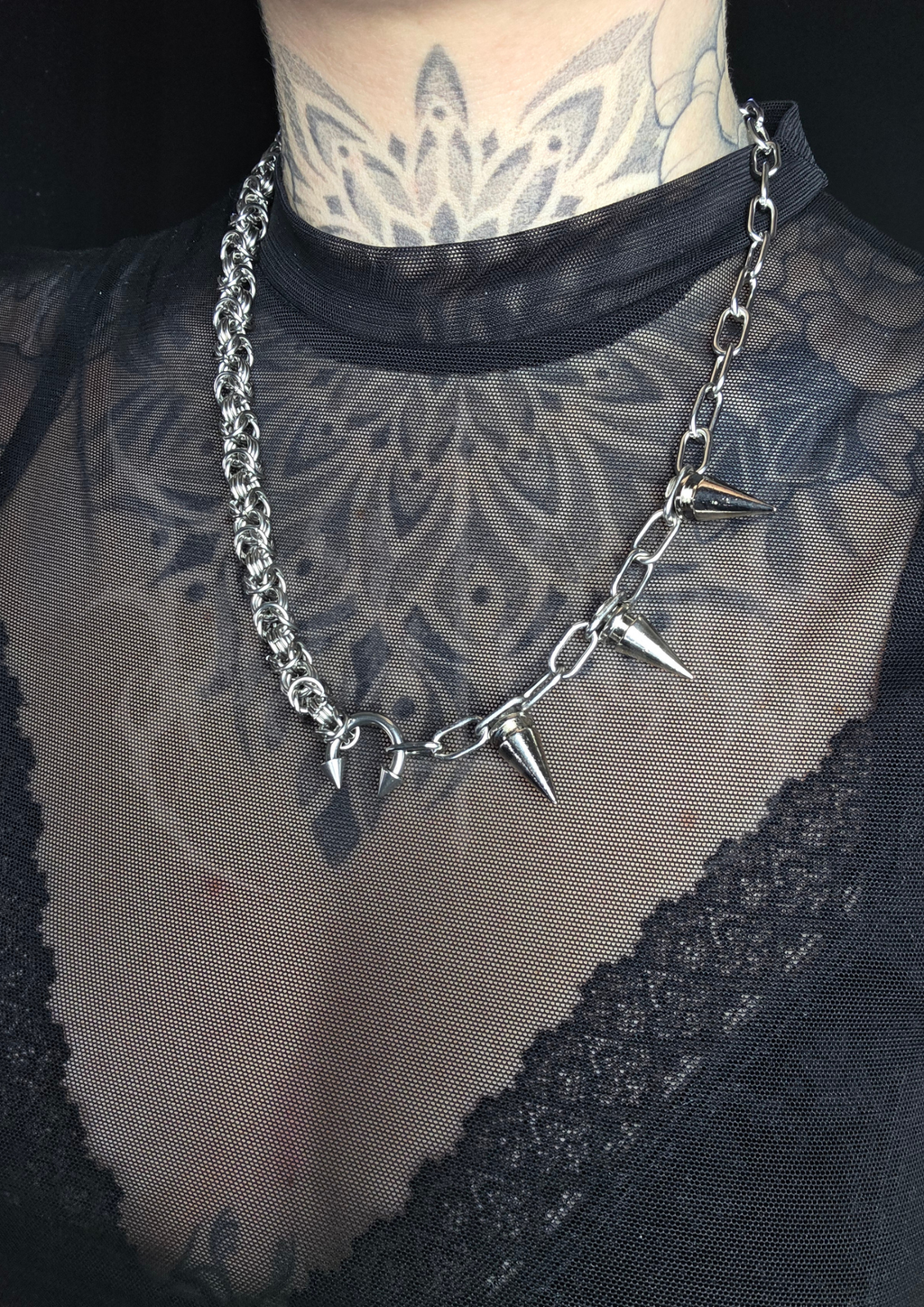 COLLIER UNIQUE - 057